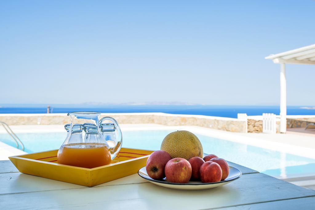 Sunset Houlakia (Mykonos)